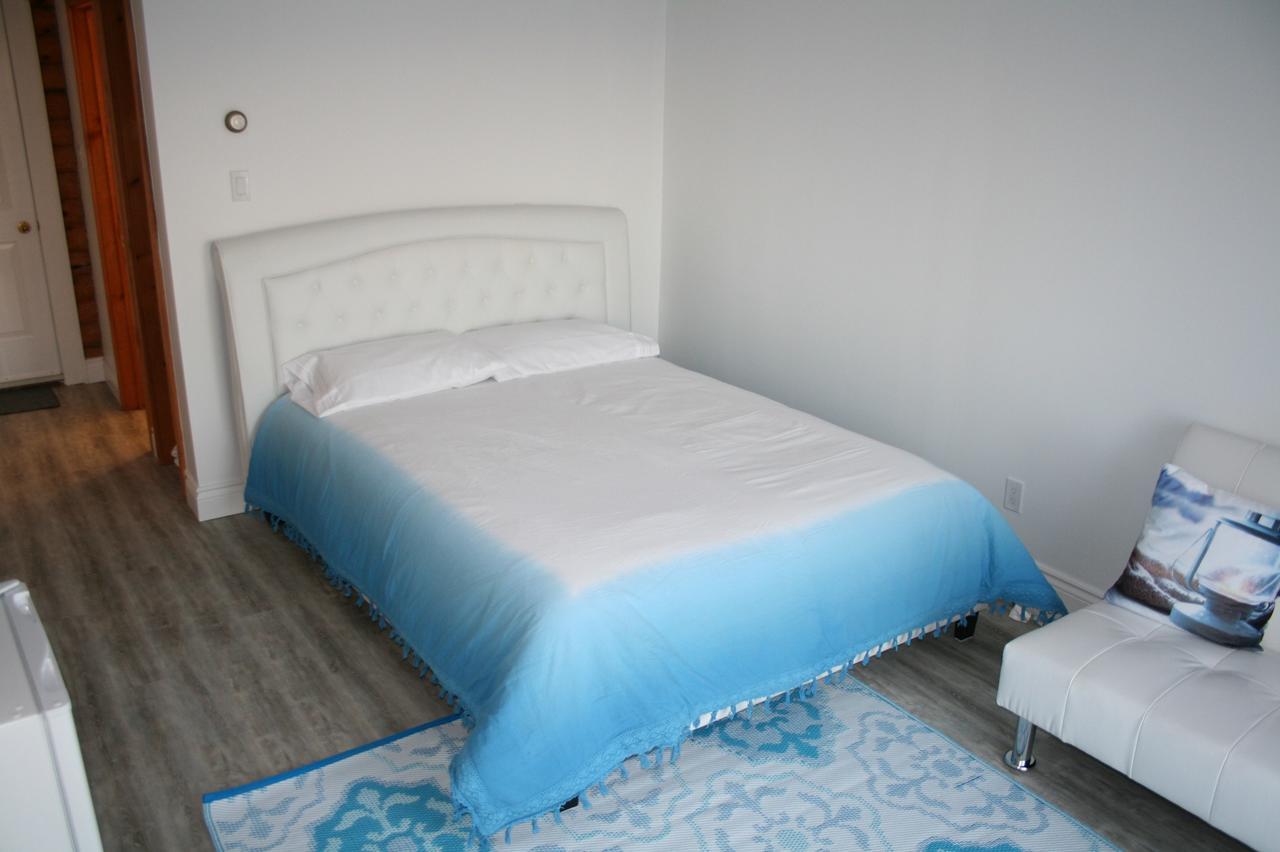 Tamarac Island Motel Stokes Bay Ngoại thất bức ảnh