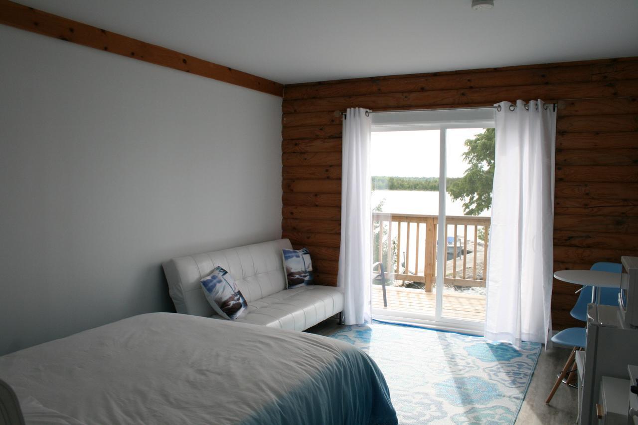 Tamarac Island Motel Stokes Bay Ngoại thất bức ảnh